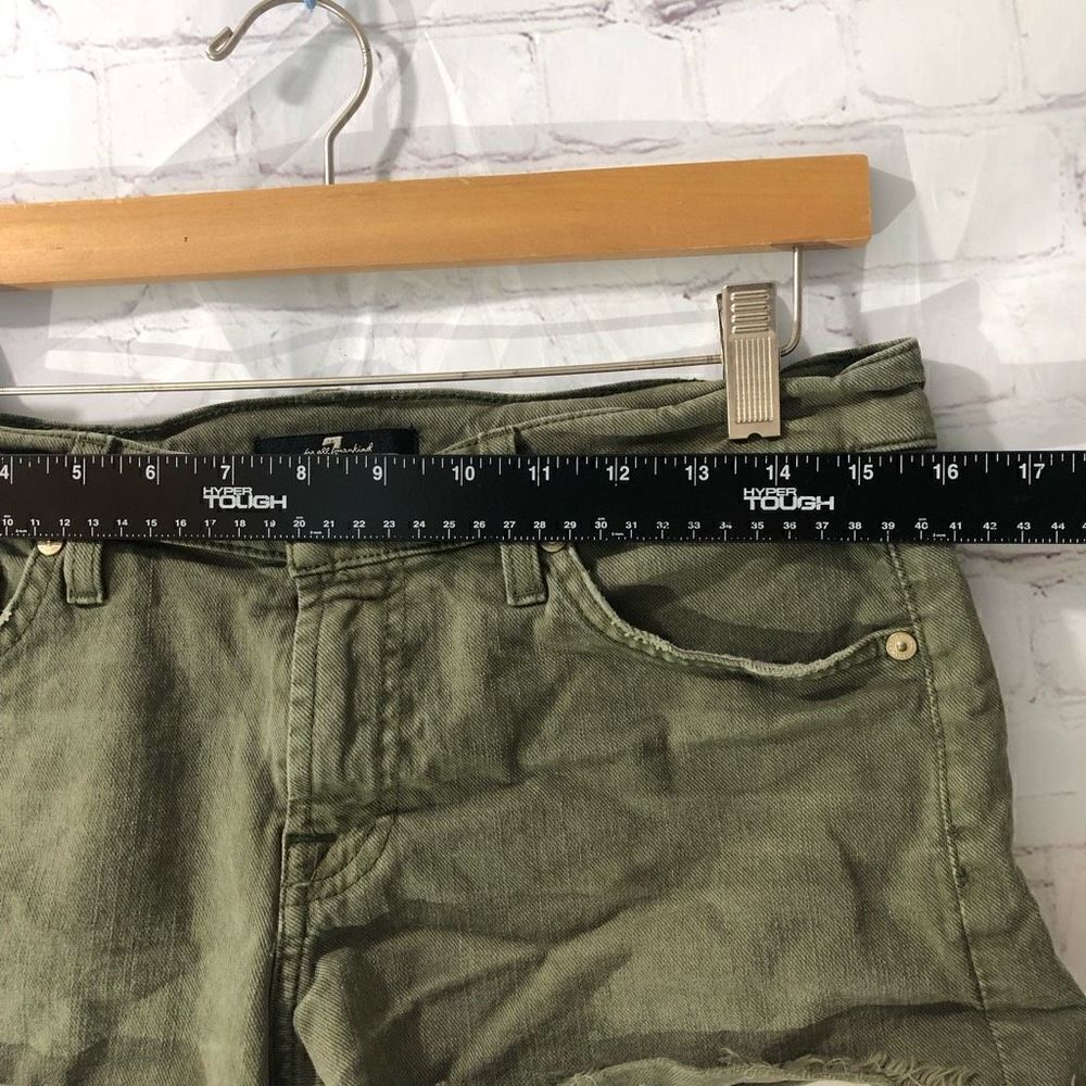 7 For All Mankind Shorts - Picture 5 of 7